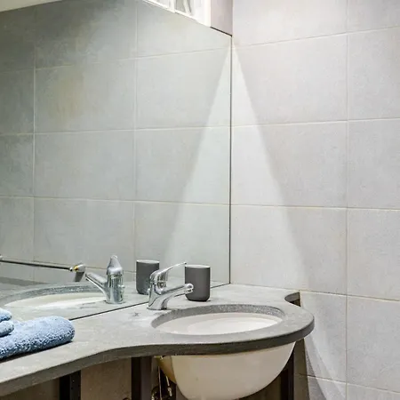 Διαμέρισμα Cozy Loft In The Heart Of Isola District *